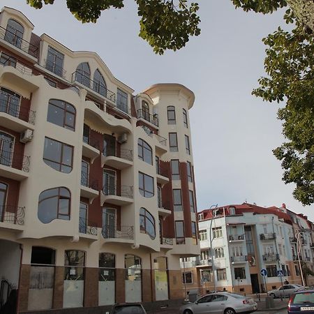 Apartment With Summer Terrace باتومي الغرفة الصورة